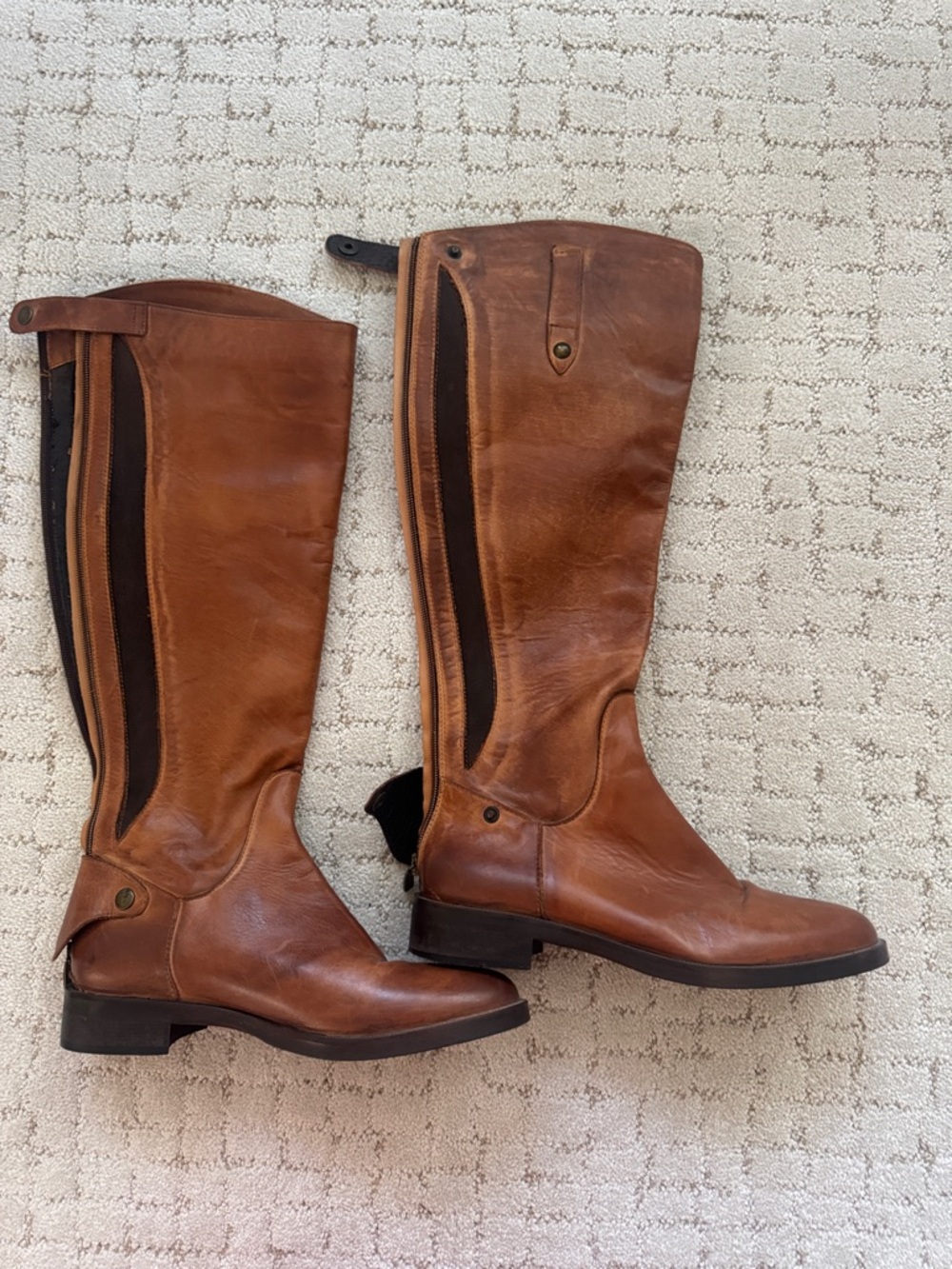 Vera Gomma Women's Knee High Leather Boots in Tan